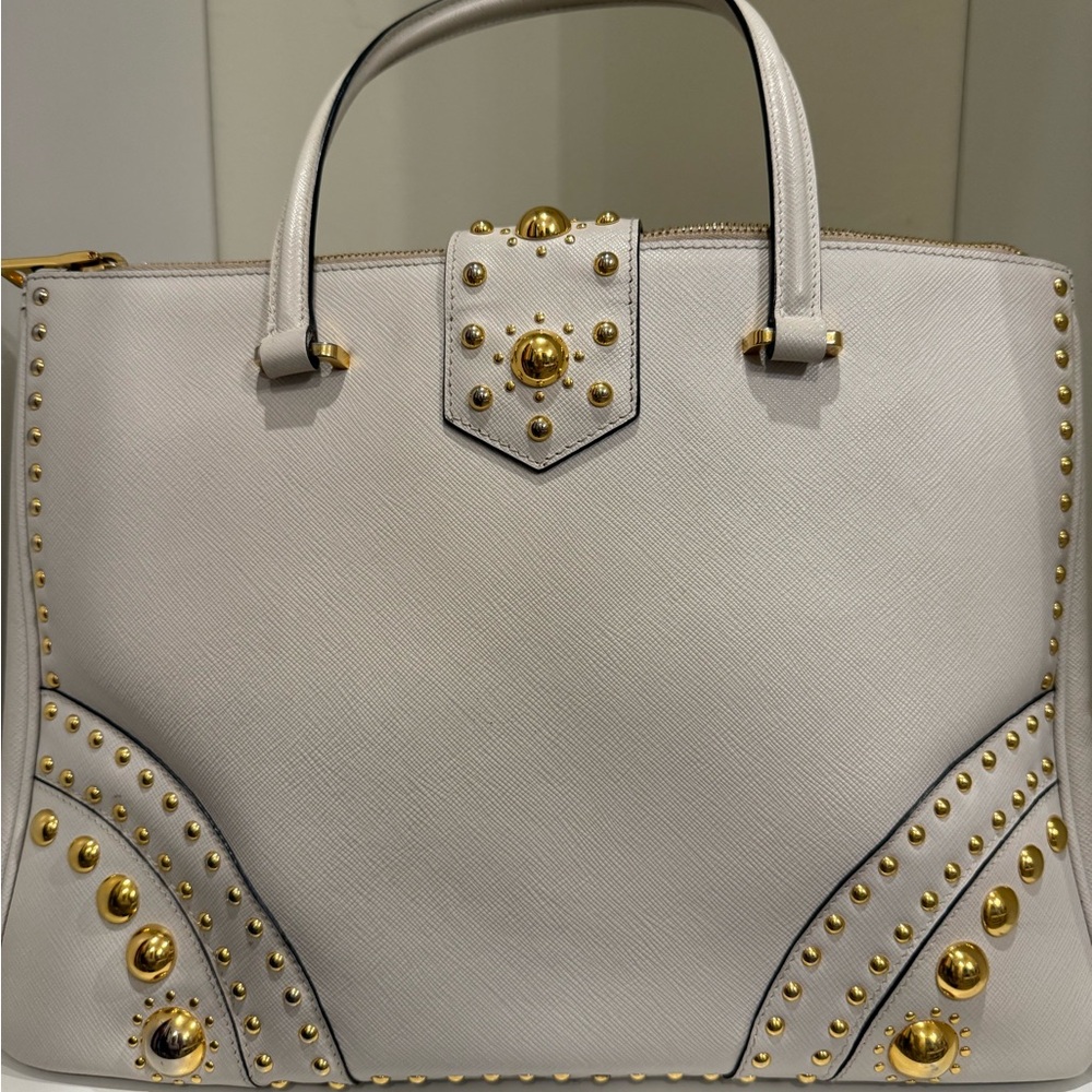 Vintage Prada - Picture 4 of 16